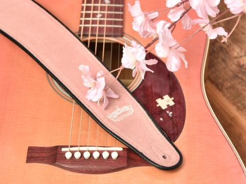 春なので桜色コレクション Deviser 株式会社ディバイザー 長野県松本市のギターメーカー